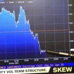 La prima de riesgo de España baja de 300 puntos por primera vez desde octubre