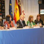 Valcárcel y Mato (centro), ayer en la inauguración del V Congreso Nacional de Enfermedades Raras