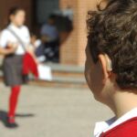 Los niños con problemas auditivos pueden tener mayor riesgo de sufrir acoso escolar