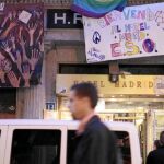 El hotel Madrid, en la calle Carretas, aloja ahora a una decena de personas que han sufrido desalojos