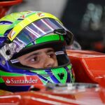 Massa renueva con Ferrari hasta el final de 2013