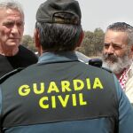 Al alcalde de Marinaleda le falta tiempo para reivindicarse. Ayer, junto a jornaleros del SAT, tuvo que desalojar la finca Las Turquillas, propiedad de Defensa, en la que se instalaron sin permiso hace 16 días.