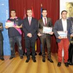 Ballesta (centro), en la entrega de los galardones a los emprendedores