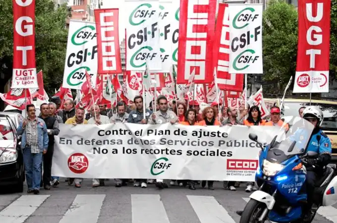 Arrancan las protestas de los funcionarios con un ultimátum: subida salarial o habrá huelga en diciembre Arrancan las protestas de los funcionarios con un ultimátum: subida salarial o habrá huelga en diciembre