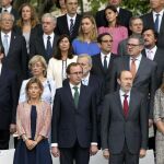 La Infanta Elena ha seguido el desfile junto a Rubalcaba