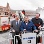 Los bomberos amenazan con una particular «huelga de mangueras»