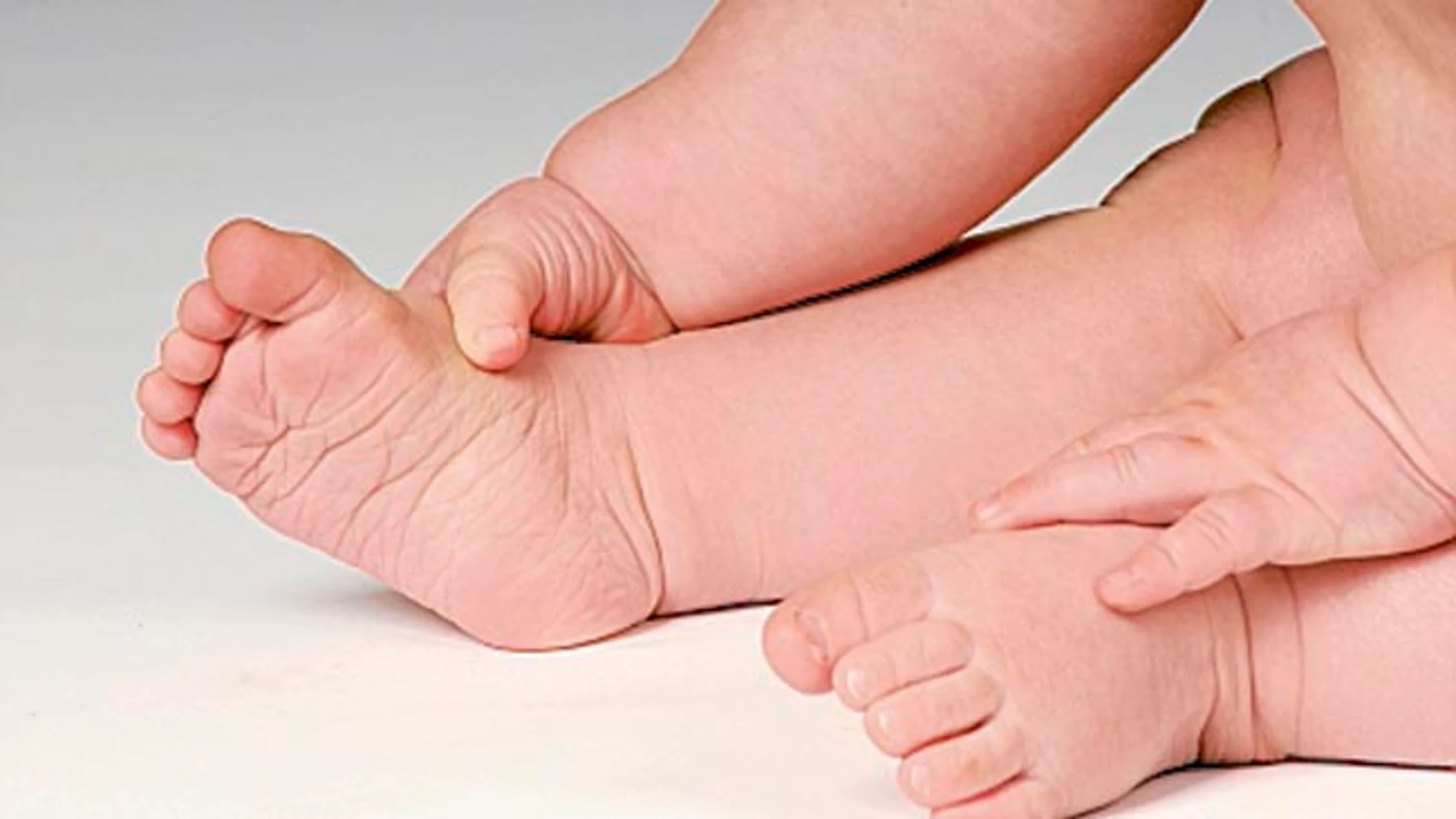 Una mujer pega a su bebé en un bar de Zaragoza para "que aprenda de la vida". Imagen de archivo