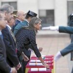 Durante el acto, la delegada del Gobierno entregó numerosos diplomas y medallas a agentes de la Guardia Civil