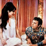 Elizabeth Taylor y Richard Burton, como la faraona y Marco Antonio en “Cleopatra”