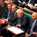 El “premier” Boris Johnson en la bronca sesión de control al Gobierno celebrada ayer en los Comunes