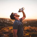 Durante las jornadas de calor es necesario mantenerse hidratado