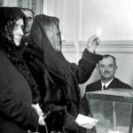 Las españolas lucharon con uñas y dientes por su derecho al sufragio administraciones e instituciones y, “por primera vez”, se planteó la necesidad de pensar en ellas para captar su voto