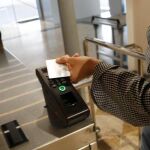 Todos los trabajadores están obligados ya a fichar