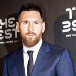 Lionel Messi a su llegada a la gala de la FIFA. (AP Photo/Luca Bruno)