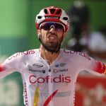 Jesús Herrada celebra su victoria en Ares del Maestrat