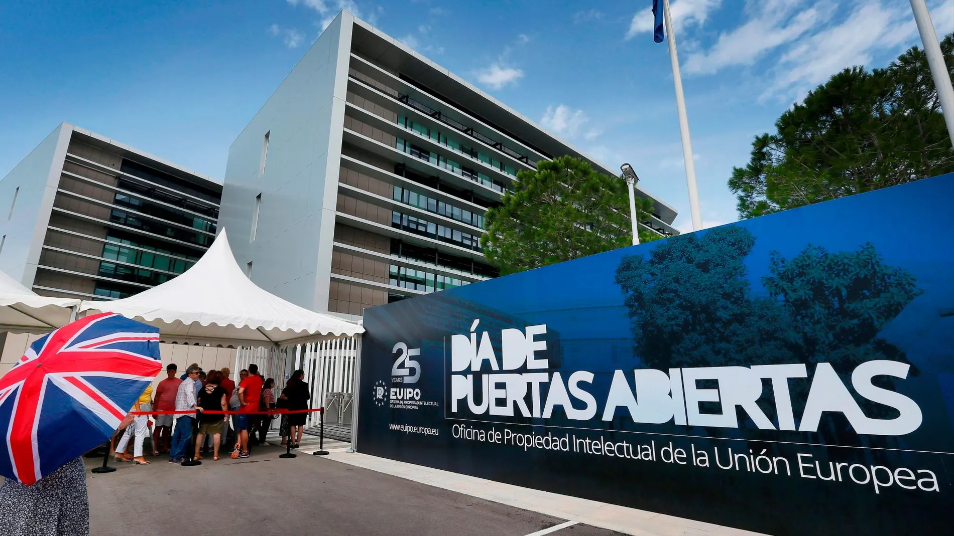 El EUIPO dispone de un servicio centralizado de gestión que realiza un control total sobre los consumos y los costes energéticos proporcionados por una instalación fotovoltaica. LA RAZÓN