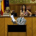 El consejero de Hacienda, Juan Bravo, defendiendo las cuentas de este año / Foto: Manuel Olmedo