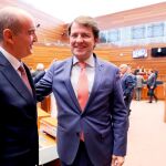 El Procurador del Común de Castilla y León, Tomás Quintana, presenta en el pleno de las Cortes el informe anual correspondiente al año 2018. Junto a él, el presidente de la Junta, Alfonso Fernández Mañueco, y el vicepresidente de la Junta, Francisco Igea