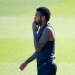 Neymar, en un entrenamiento con el PSG