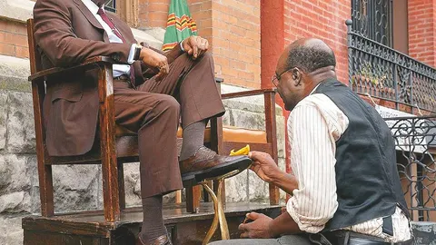 El actor Forest Whitaker en una de las escenas de la nueva serie de HBO, «El padrino de Harlem»