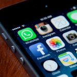 En verano las operadoras ofrecen tarifas especiales de datos/Efe