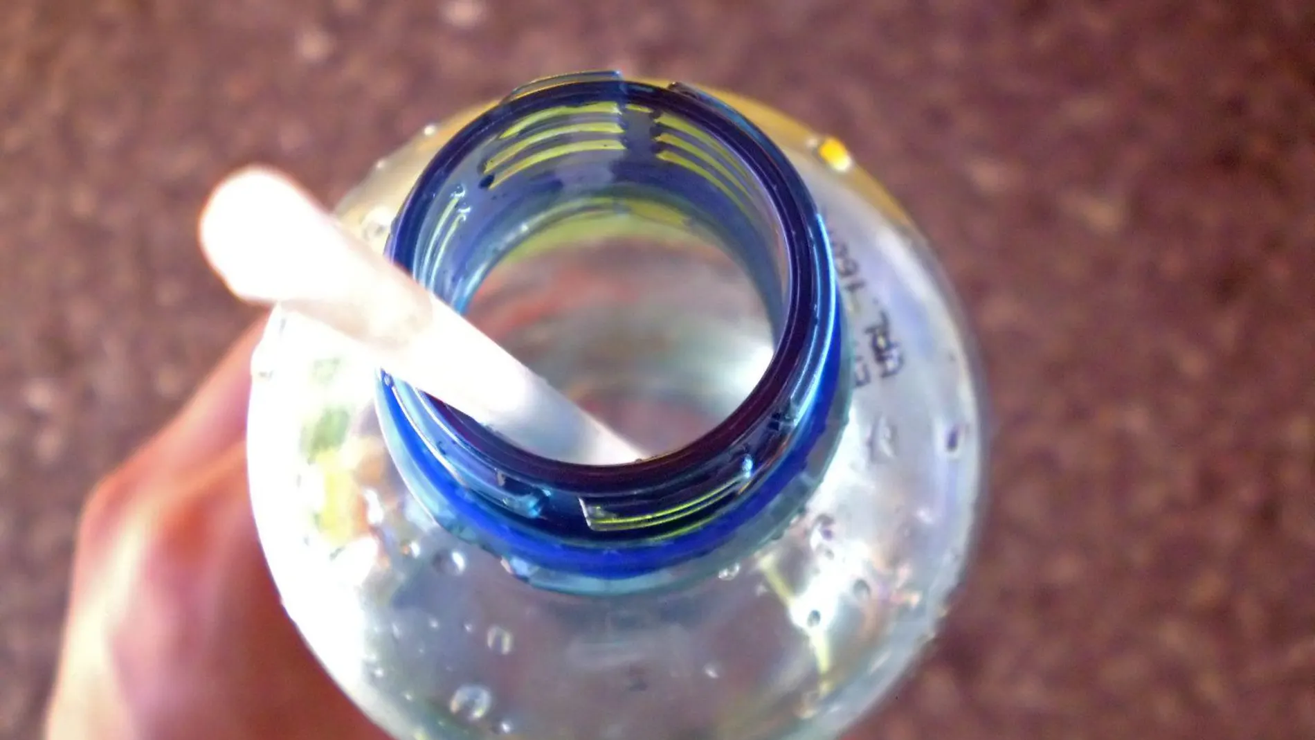 Uno de los mayores problemas de salud es el plástico procedente de las botellas de agua