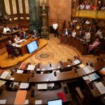 Imagen del pleno municipal de Barcelona