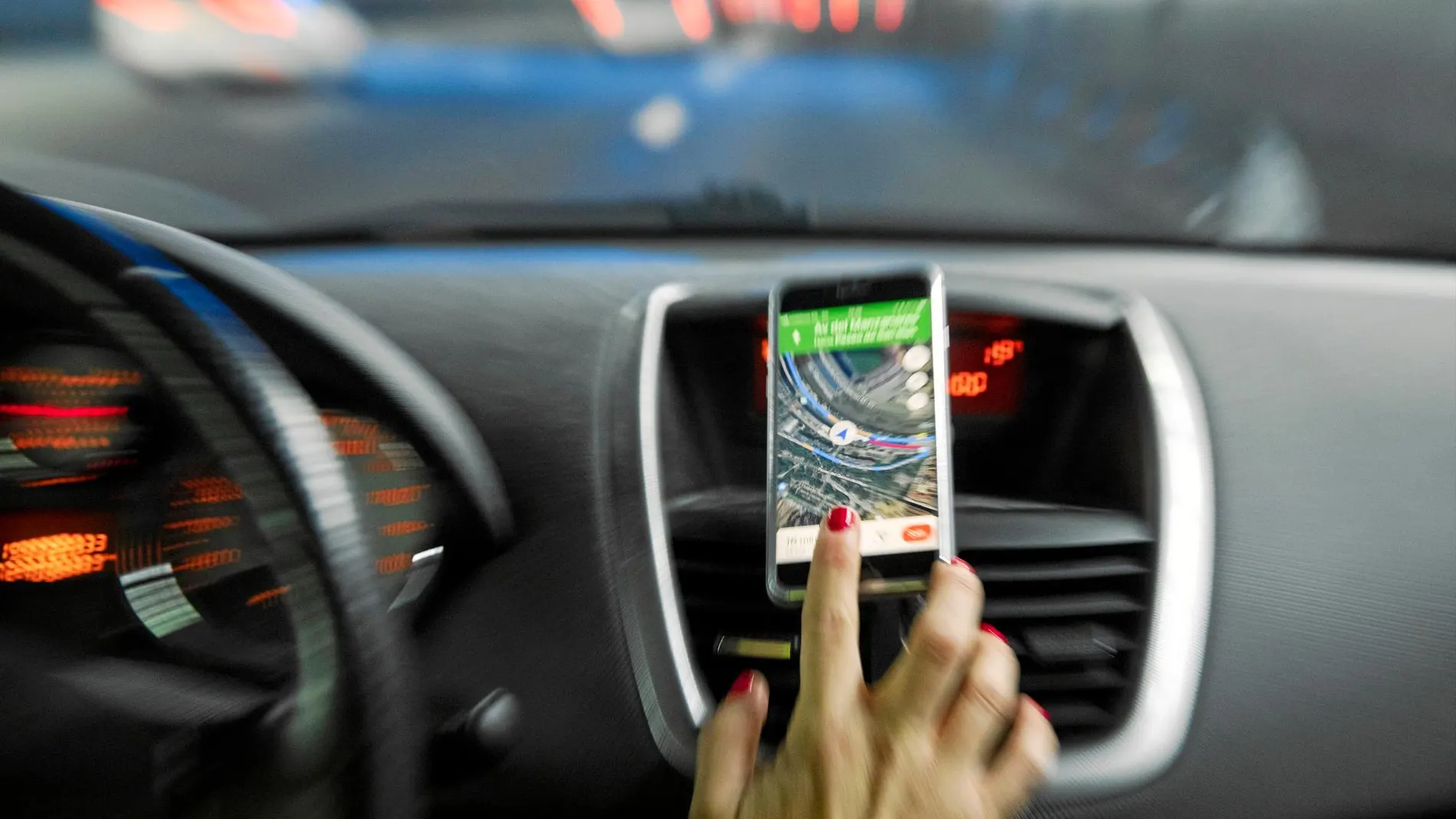 El 90% de las denuncias por distracciones fueron por el uso del teléfono móvil.