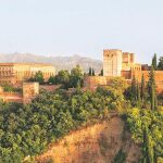 La Alhambra de Granada vista desde el Albaicín.