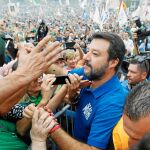 Matteo Salvini se dio un baño de masas en el acto en Pontida, en el norte de Italia