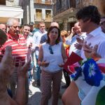 La ministra de Defensa en funciones, Margarita Robles, visita Navalacruz (Ávila) tras el incendio forestal