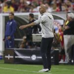 Zidane, durante el primer amistoso del Real Madrid