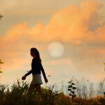 ¿De verdad afecta la luna llena a nuestro cuerpo y salud?