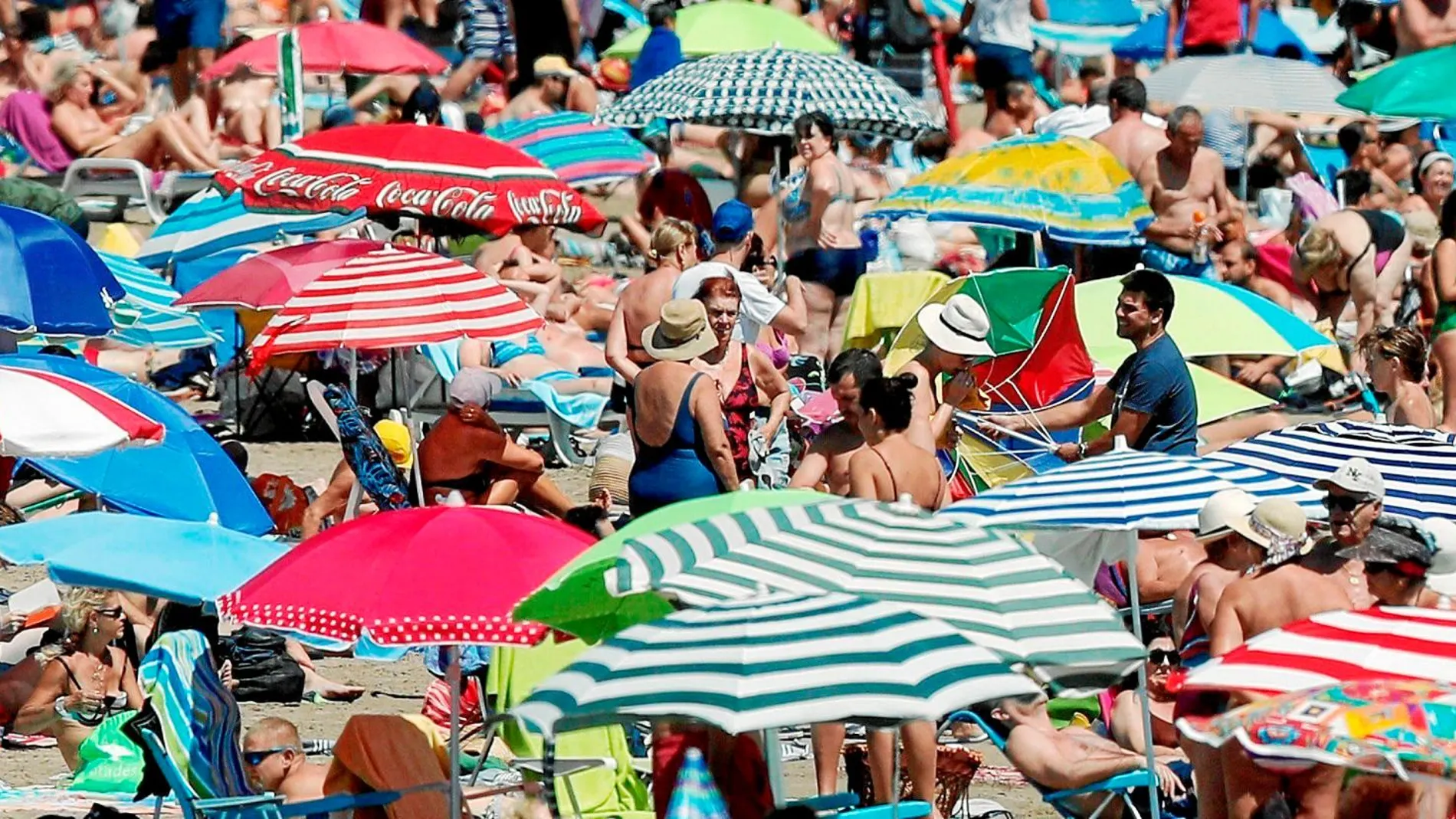 En Canarias, el consumo de agua en el mes de agosto aumentó un 11% respecto a la media anual