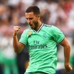 Eden Hazard celebra su tanto al Salzburgo
