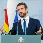 Casado rompe con Sánchez y mantiene el pulso con Cs y Vox