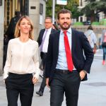 Pablo Casado y Cayetana Álvarez de Toledo, a su llegada este lunes para asistir a la conferencia del presidente de la Junta de Castilla y León, Alfonso Fernández Mañueco/C. Bejarano