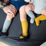 Dos niños pequeños