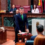 El líder de Vox en la Región, Pascual Salvador, durante la toma de posesión como diputado de la Asamblea Regional