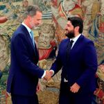 El presidente de la Región de Murcia, Fernando López Miras junto al Rey Felipe VI