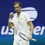 Medvedev se deshizo en tres sets de Dimitrov en la semifinal