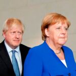 La canciller alemana Angela Merkel y el primer ministro británico Boris Johnson/Reuters