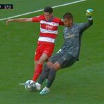 El penalti tonto de Areola en el Real Madrid-Granada