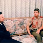 Luis María Anson, durante la entrevista que le hizo al entonces Príncipe Felipe en 1996 en Zaragoza