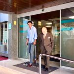 El torero Miguel Ángel Perera recibe el alta hospitalaria