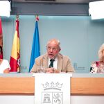 El vicepresidente y portavoz, Francisco Igea, explica los asuntos tratados en el Consejo de Gobierno junto a la consejera de Sanidad, Verónica Casado y la directora general de Salud Pública, Carmen Pacheco