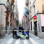 Mossos d,Esquadra, guardia urbanos y policías nacionales en una operación conjunta en junio