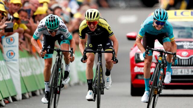 Simon Yates, Gregor Muhlberger y Pello Bilbao