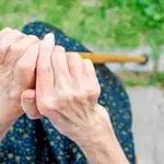 La sentencia recoge cómo uno de los hijos a los que dejó fuera del testamento le negó incluso «su condición de madre»