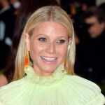 Gwyneth Paltrow, de 48 años, mantiene su piel sin rastro de envejecimiento